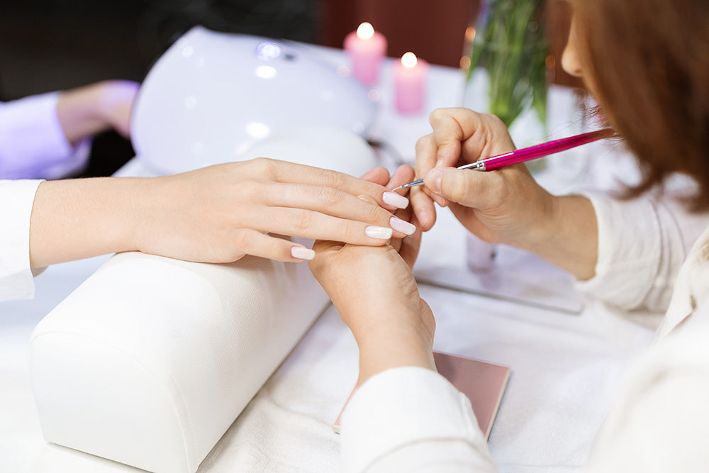 Gel Manicure vs. Dip Powder Nails: Which Is Better?